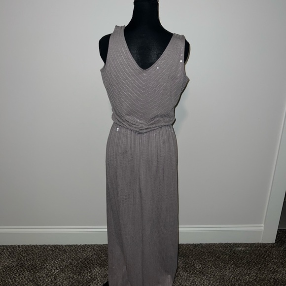 Garnet Hill Dresses & Skirts - Garnet Hill Elegant Sleeveless Grey Sequin Dress Size Small